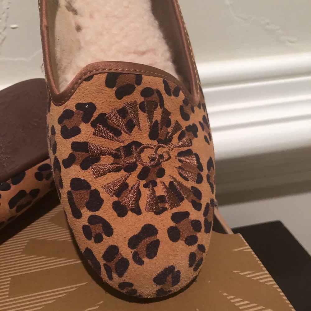Ugg alloway loafer size 7